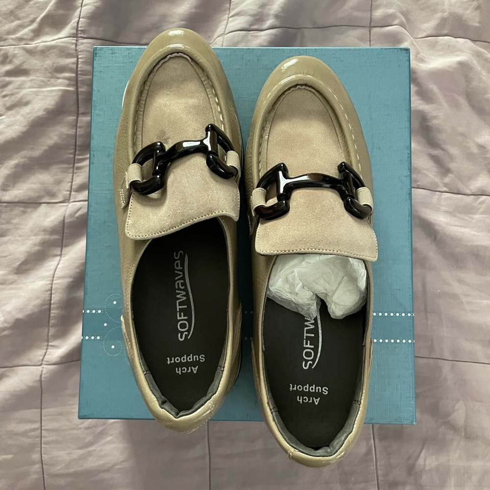 NIB Softwaves Alina shoe.